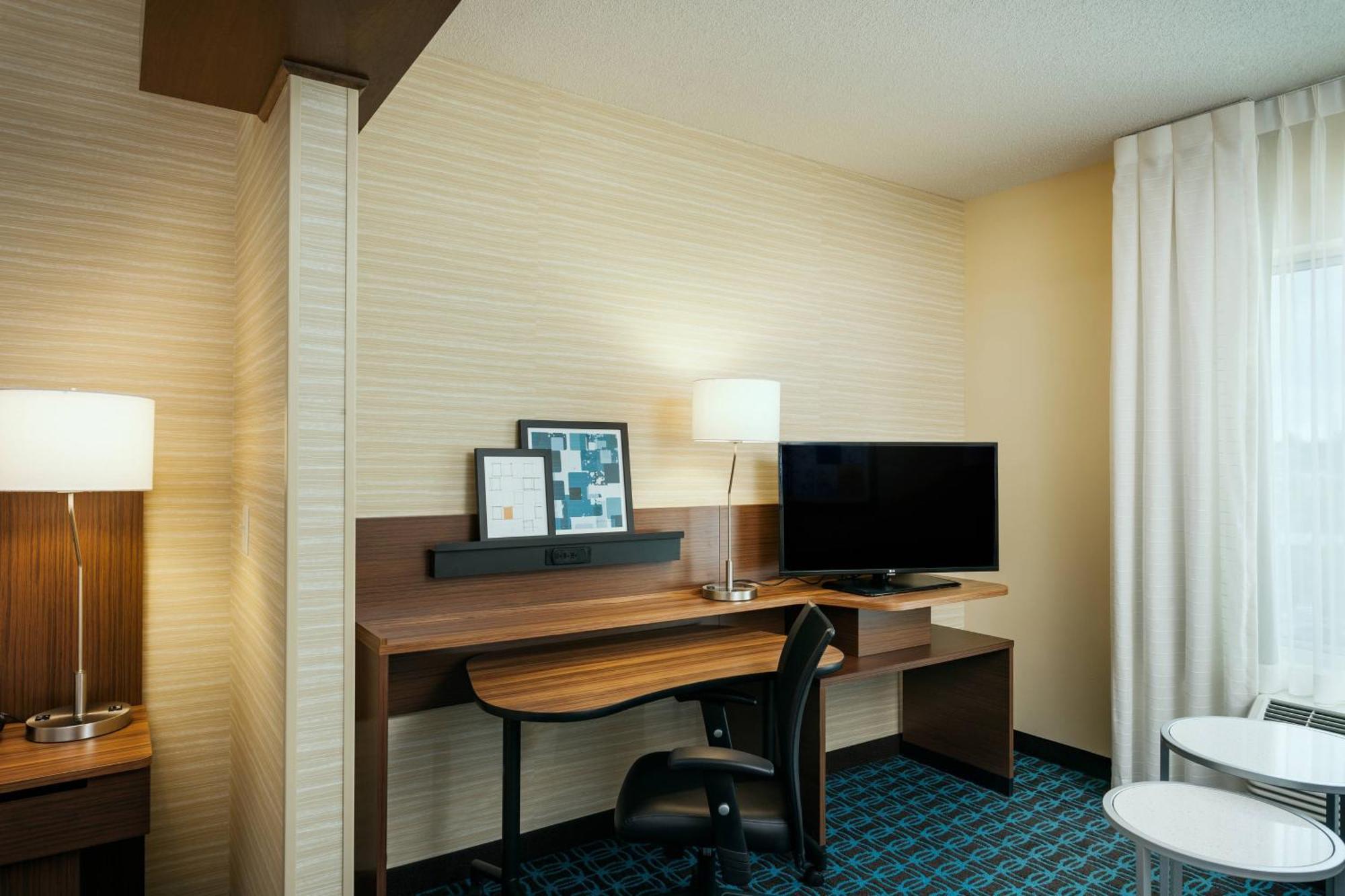 Fairfield Inn & Suites By Marriott Tacoma Dupont Bagian luar foto