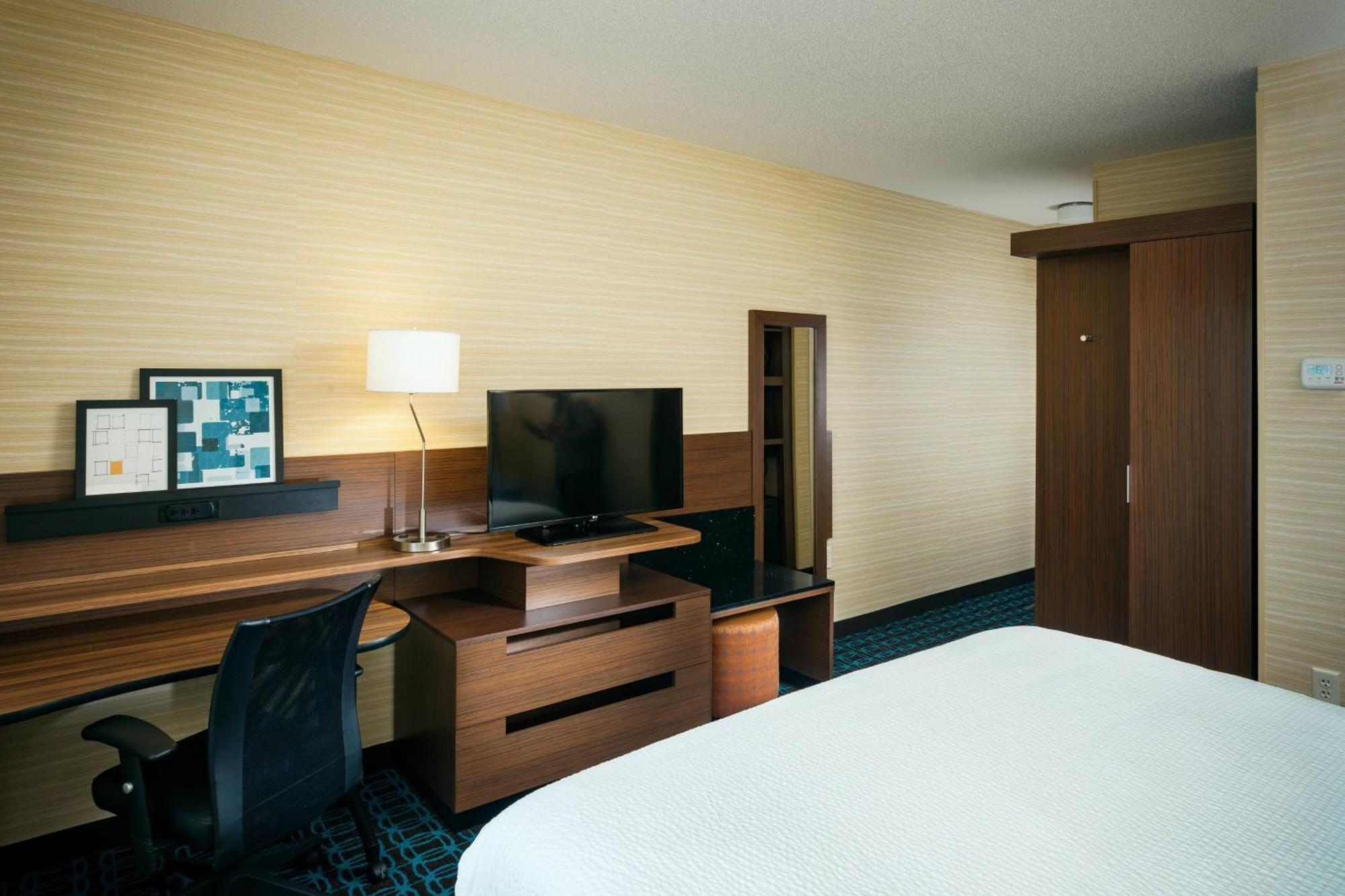 Fairfield Inn & Suites By Marriott Tacoma Dupont Bagian luar foto